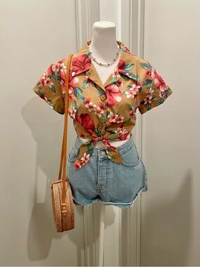 Vintage Gal Tropical Button-Down Short Sleeve Tie Front Collared Top - M